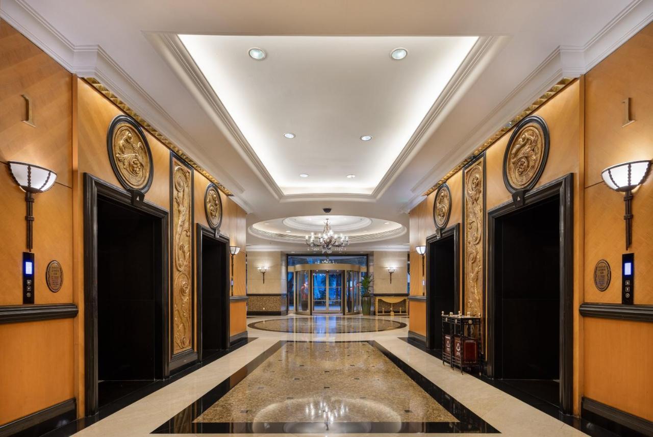 Crowne Plaza Landmark Shenzhen: Border-close Retreat With Heated Pool Hotel