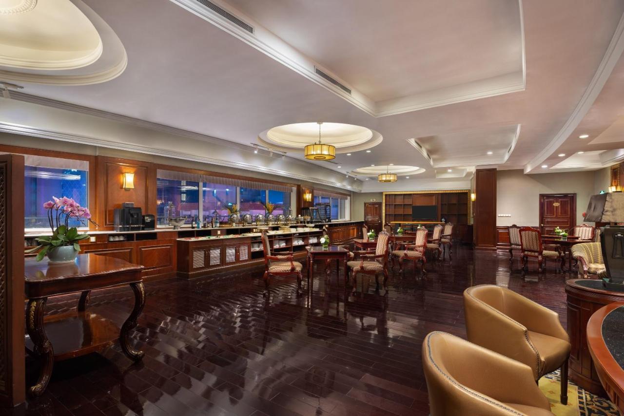 酒店 Crowne Plaza Landmark Shenzhen: Border-close Retreat With Heated Pool 深圳