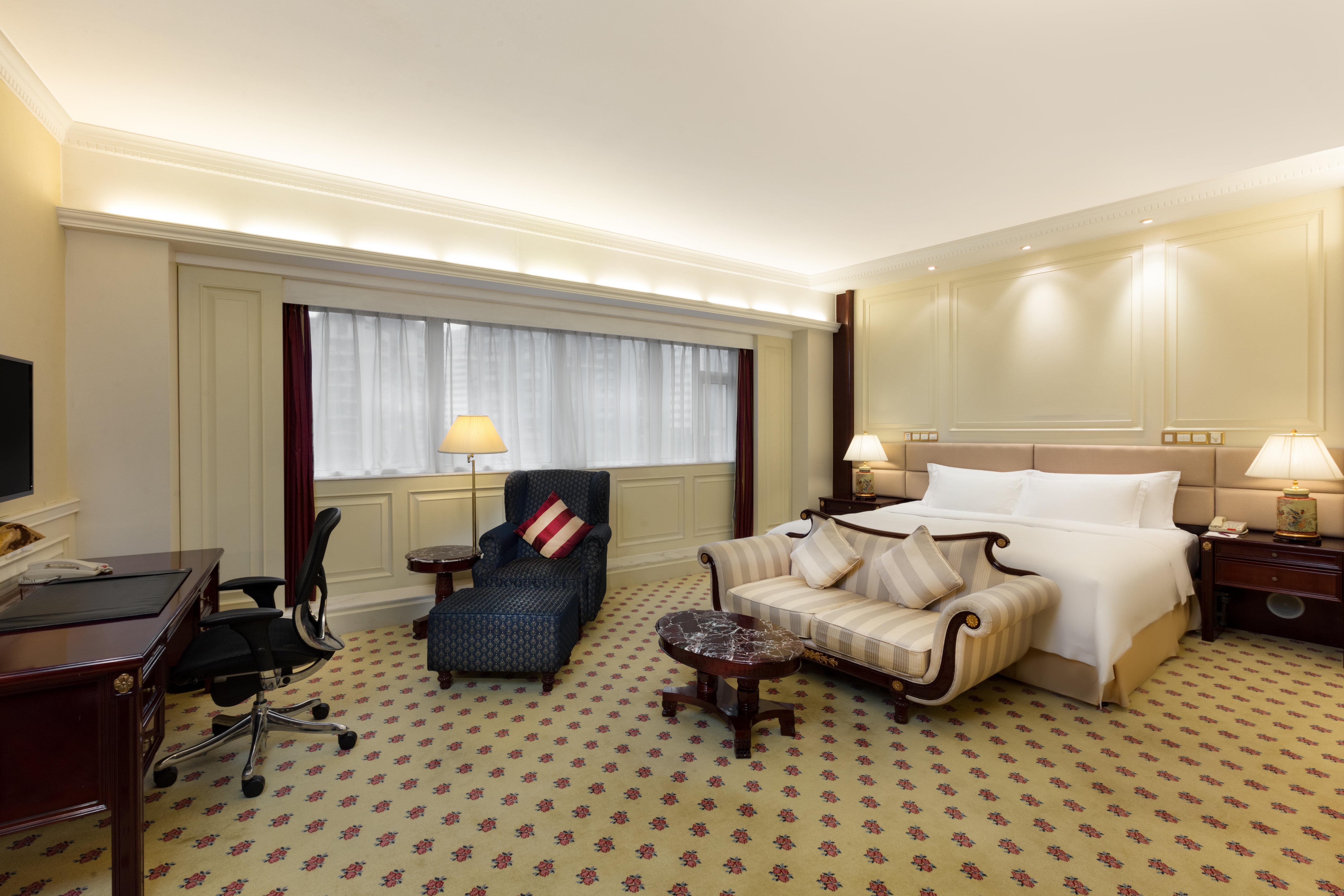 酒店 Crowne Plaza Landmark Shenzhen: Border-close Retreat With Heated Pool